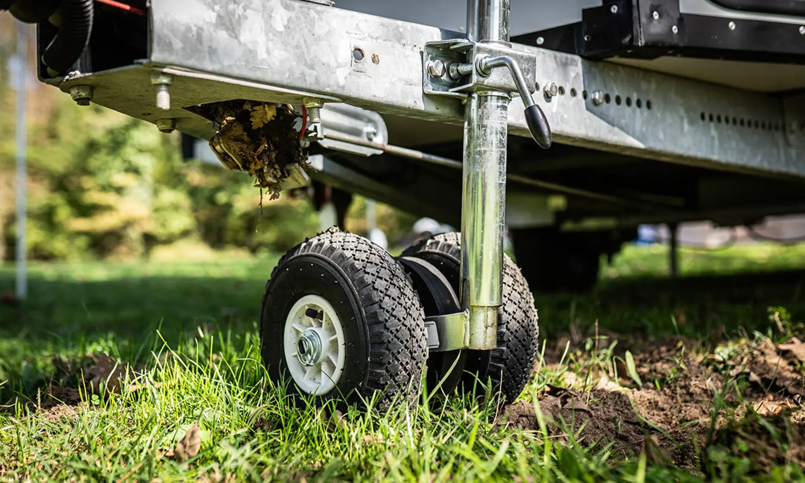 ARCHURAY OMNİ 4.10 Off-Road Karavan Arka Görünüm